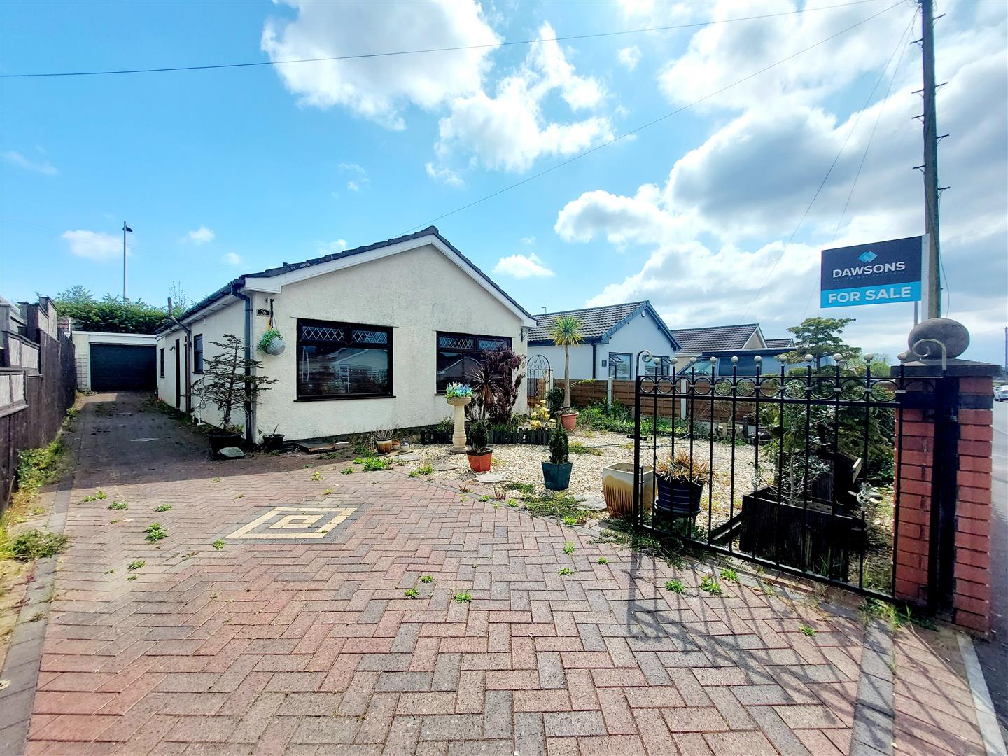 Heol Nantlais, Gorseinon, Swansea, SA4 4LS